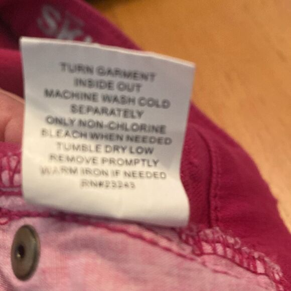 NY&C New York & Company Dark Pink Low Rise Skinny Jeans. Sz 6. Excellent Cond. - Picture 11 of 11